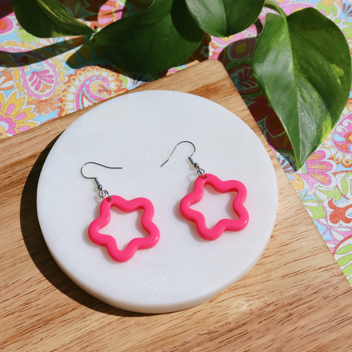 Groovy Star Dangly Earrings