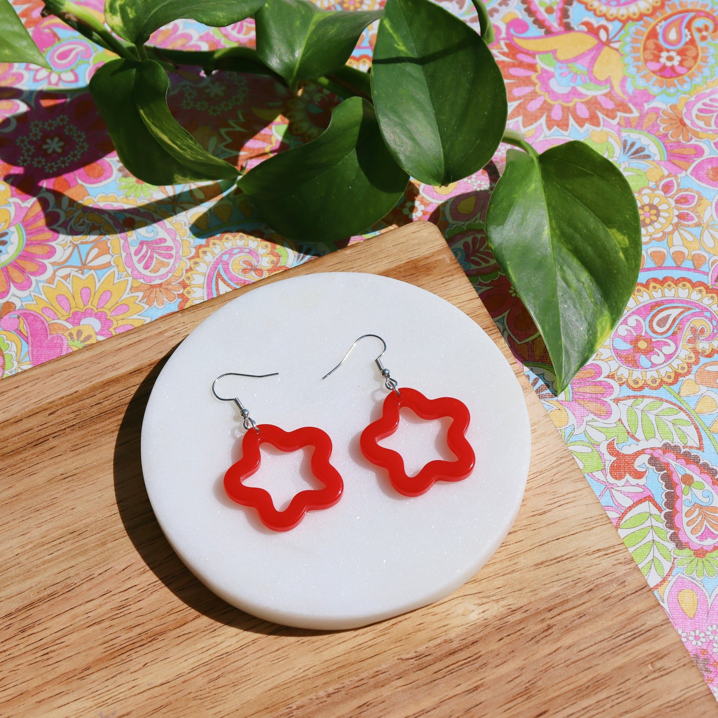 Groovy Star Dangly Earrings