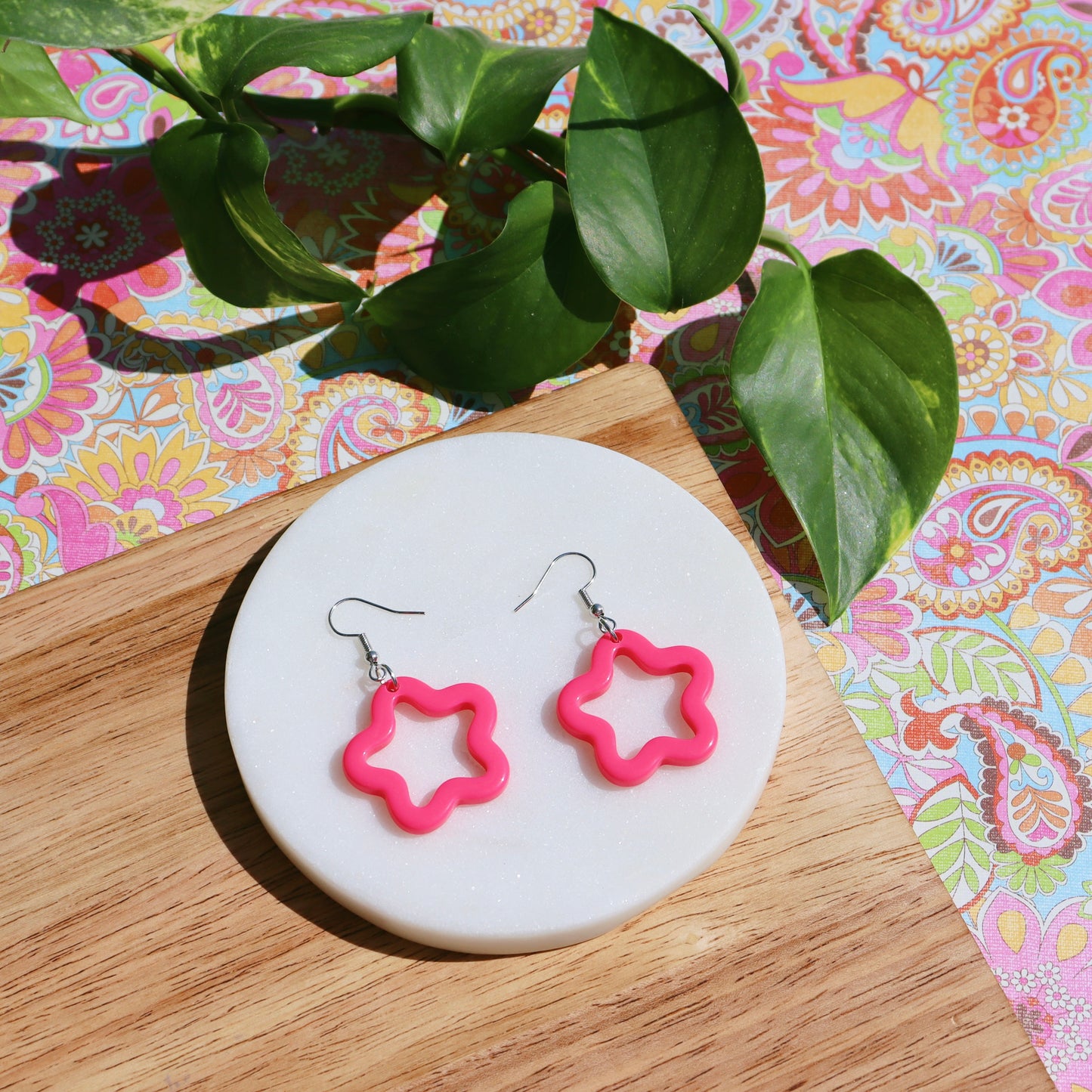 Groovy Star Dangly Earrings