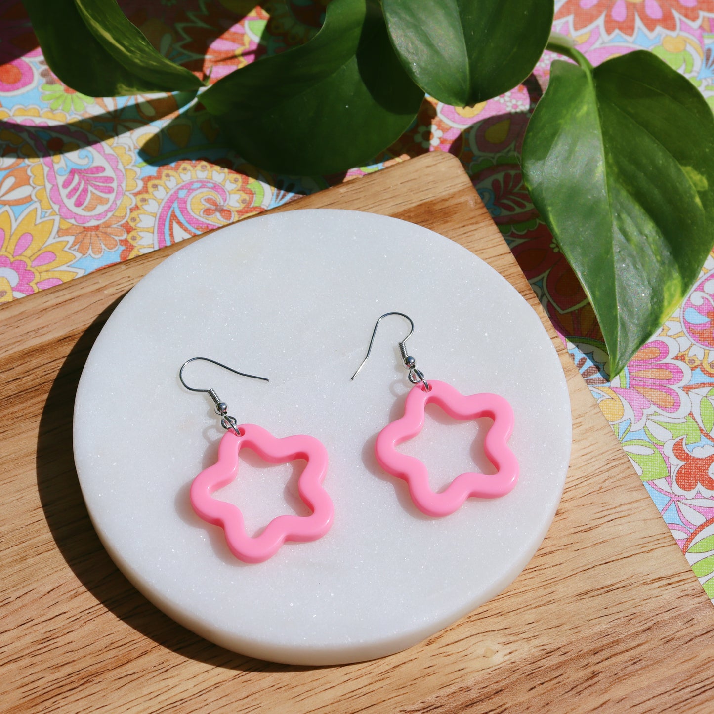 Groovy Star Dangly Earrings