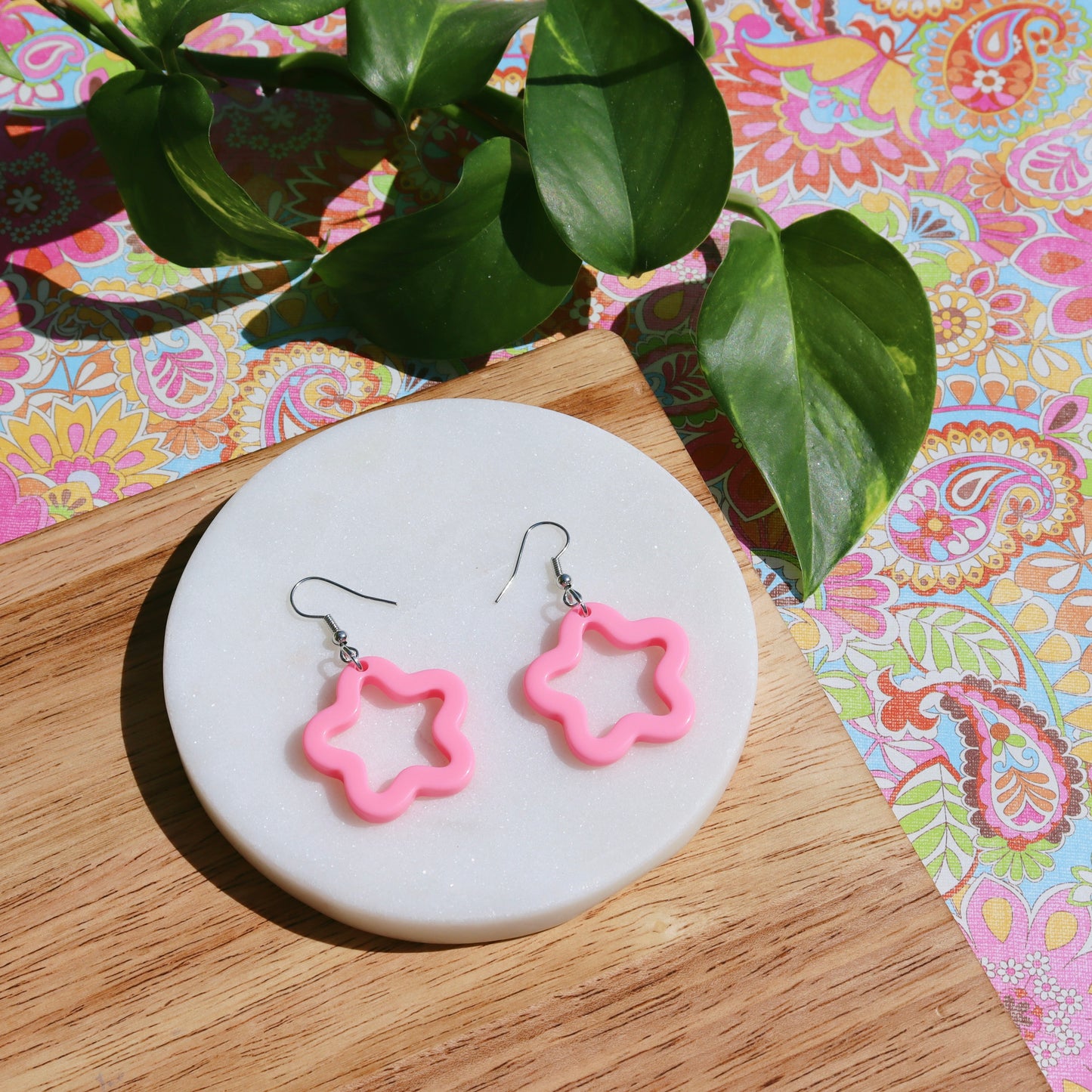 Groovy Star Dangly Earrings