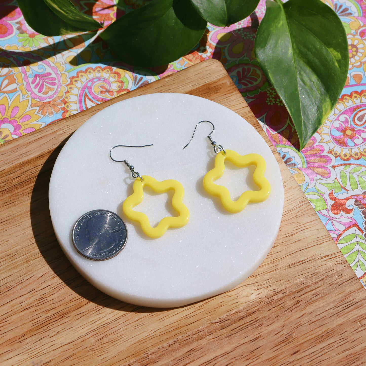 Groovy Star Dangly Earrings