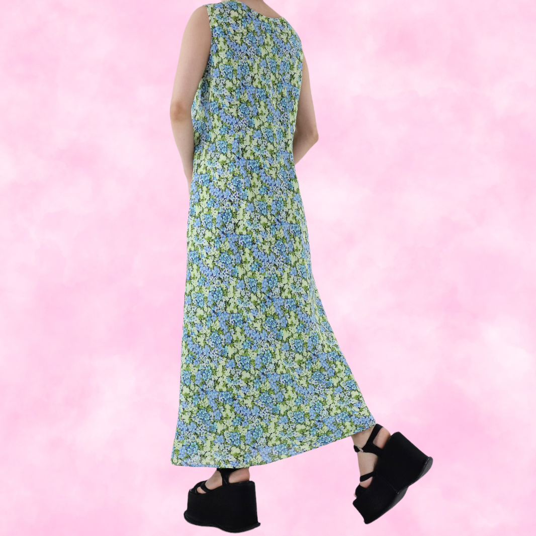 Sky & Sage Ditzy Floral Maxi Dress